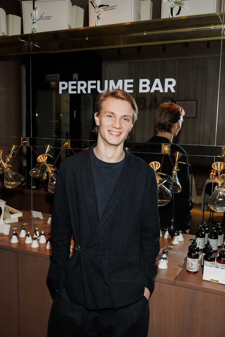 Марк Кондратьев Марк Кондратьев